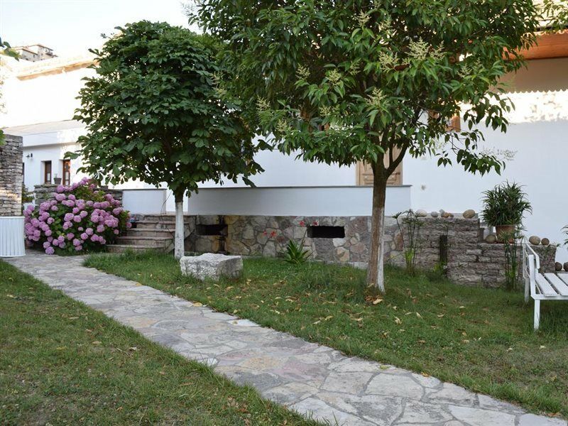 Hotel Bineri Gjirokastra Zewnętrze zdjęcie